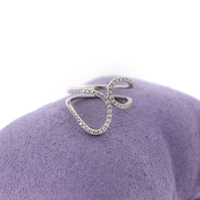 Ring_Witgoud_18K__Briljant_Tweedehands_92568-2339_Juwelier_clem_vercammen-6.jpg