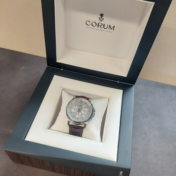 Corum_010096_Tweedehands_91187-1019_Juwelier_Clem_Vercammen-16.jpg