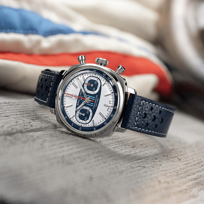 271312_01_Breitling_Top_Time_B01_Racing_Cushion_Limited_Edition_AB01772A1G1X1_Juwelier_Clem_Vercammen_7.jpg