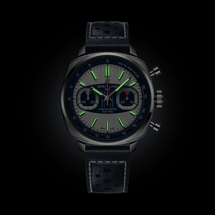271312_01_Breitling_Top_Time_B01_Racing_Cushion_Limited_Edition_AB01772A1G1X1_Juwelier_Clem_Vercammen_9.jpg