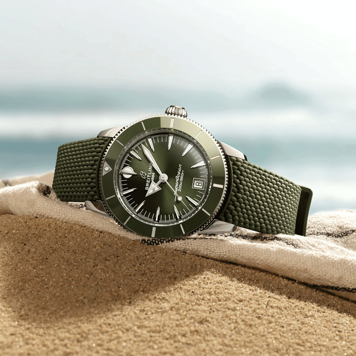 SuperOcean_Heritage_42_B31_AB3111361L1S1_Green_Rubber_Soldier_5.jpg