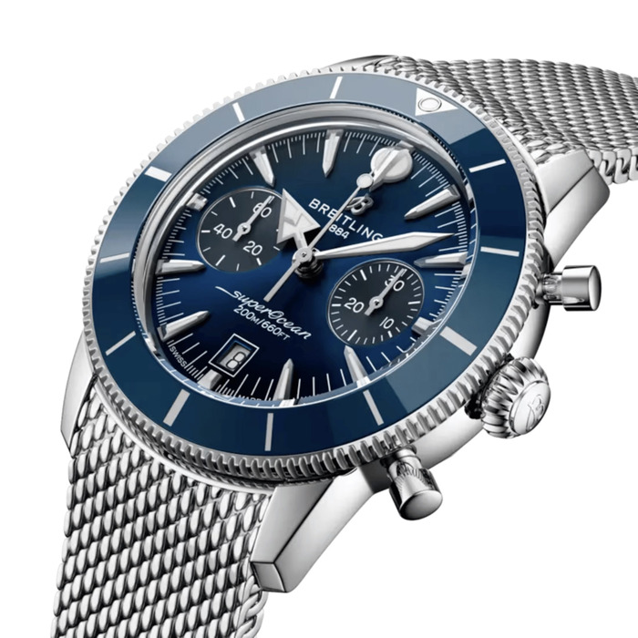 271040_01_SuperOcean_Heritage_42_B01_AB0156161C1A1_Blue_Milanese_Soldier_2.jpg