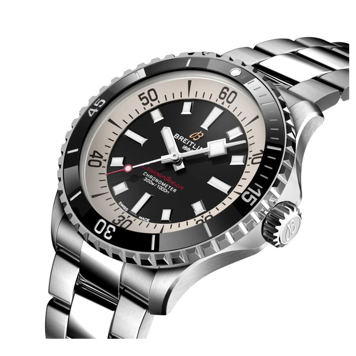 252531_01_Breitling_Superocean_Automatic_42_A17375211B1A1_Juwelier_Clem_Vercammen-2.jpg