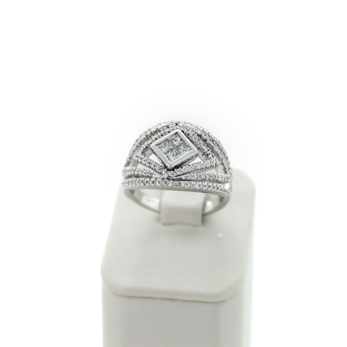 Ring_Centoventuno_Witgoud_Briljanten_Tweedehands_92559-2349_Juwelier_Clem_Vercammen-2.jpg