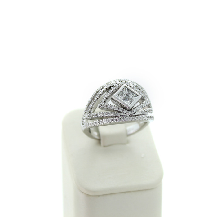 Ring_Centoventuno_Witgoud_Briljanten_Tweedehands_92559-2349_Juwelier_Clem_Vercammen-4.jpg