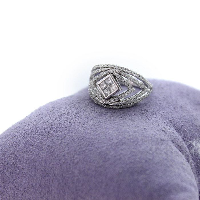 Ring_Centoventuno_Witgoud_Briljanten_Tweedehands_92559-2349_Juwelier_Clem_Vercammen-6.jpg