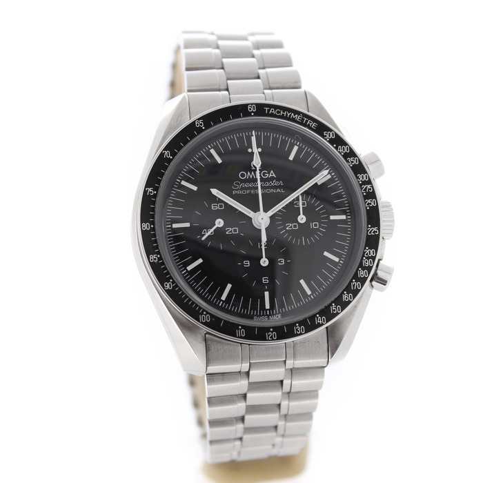 Omega_Speedmaster_Moonwatch_310304215001001_Tweedehands_CV-1031_Juwelier_Clem_Vercammen-5.jpg