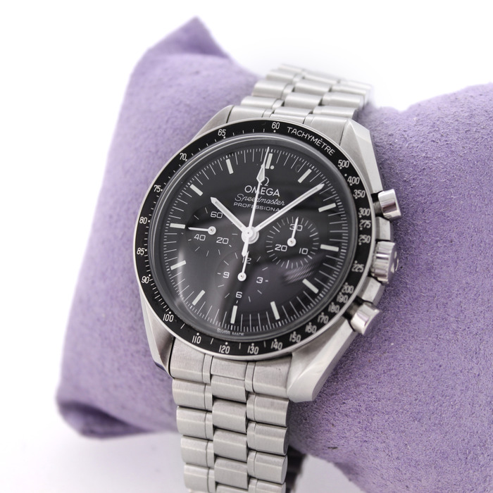 Omega_Speedmaster_Moonwatch_310304215001001_Tweedehands_CV-1031_Juwelier_Clem_Vercammen-13.jpg
