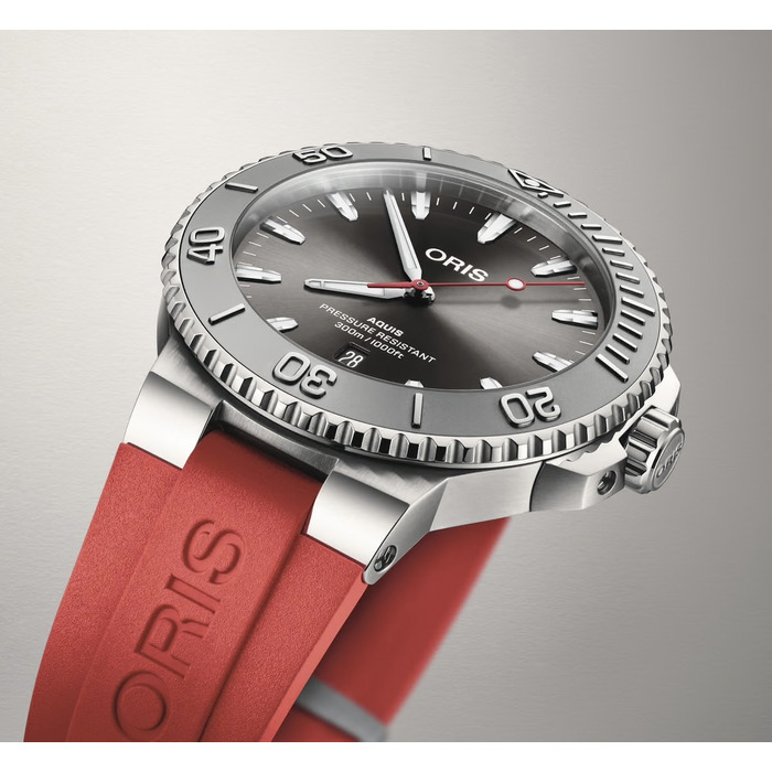 271411_01_Oris_Aquis_Date_0173377894153-0742336FC_Juwelier_Clem_Vercammen_3.jpg